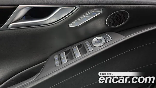 Genesis G80 2021 thumb 2