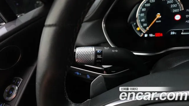 Genesis G80 2021 thumb 9