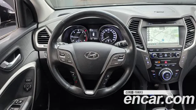 Hyundai Santafe 2017 thumb 10