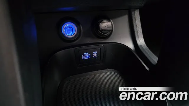 Hyundai Santafe 2017 thumb 3