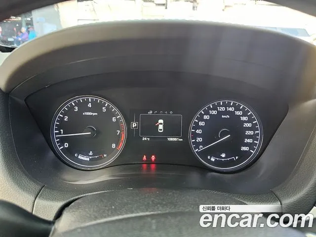 Hyundai Genesis 2015 thumb 3