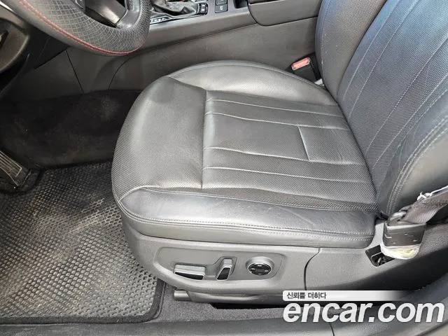 Hyundai Genesis 2015 thumb 9