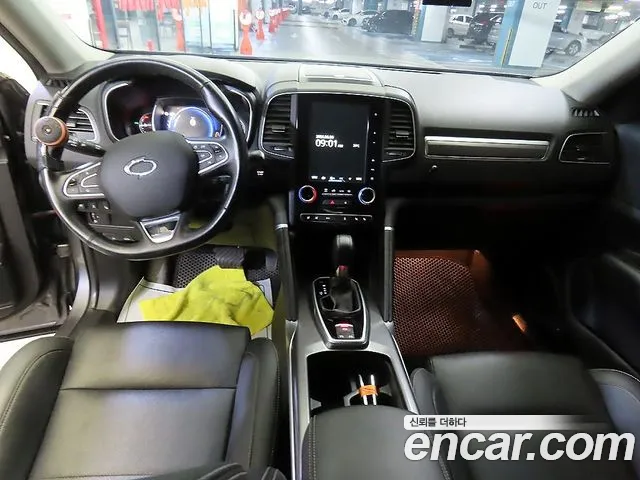 Renault QM6 2017 thumb 11
