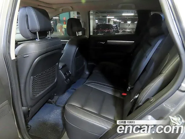 Renault QM6 2017 thumb 10
