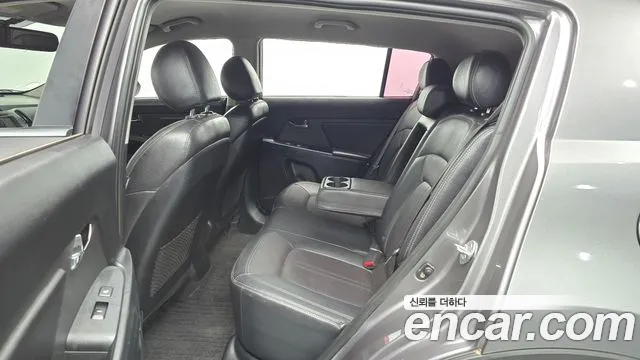 Kia Sportage 2011 thumb 7