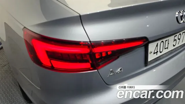 Audi A4 2018 thumb 3