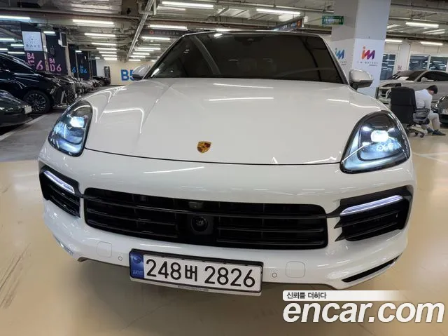 Porsche Cayenne 2023 thumb 4