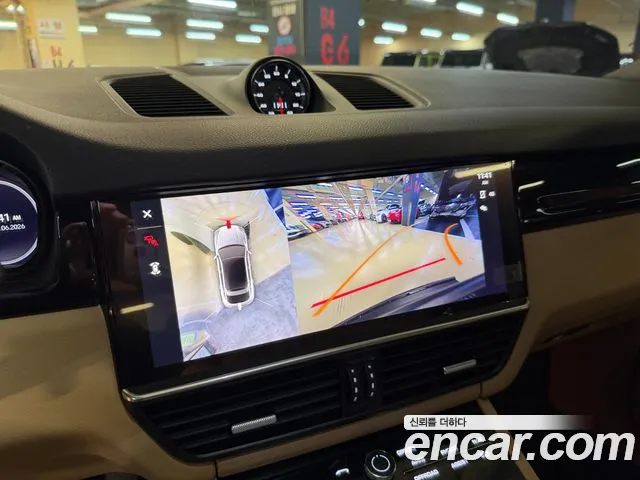 Porsche Cayenne 2023 thumb 11