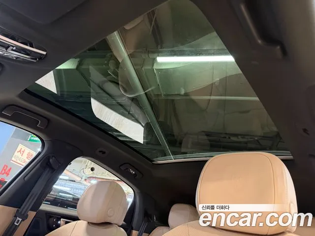 Porsche Cayenne 2023 thumb 9