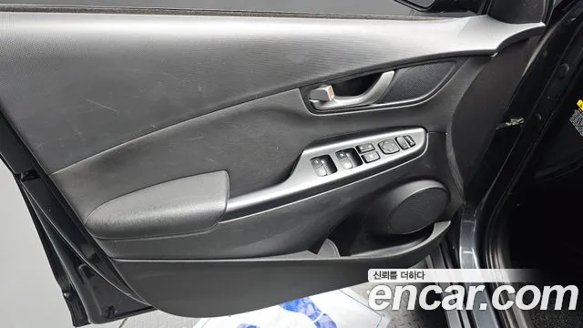 Hyundai Kona 2018 thumb 12