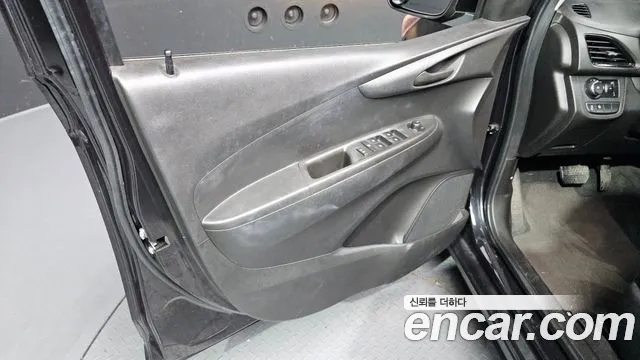 Chevrolet Spark 2015 thumb 2