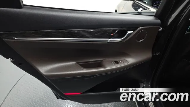 Hyundai Grandeur 2017 thumb 2