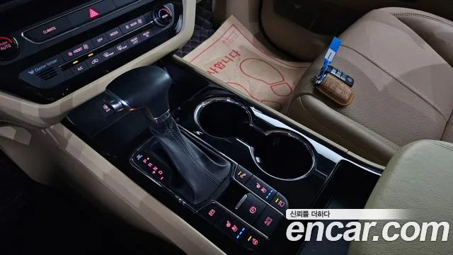 Kia Carnival 2018 thumb 6