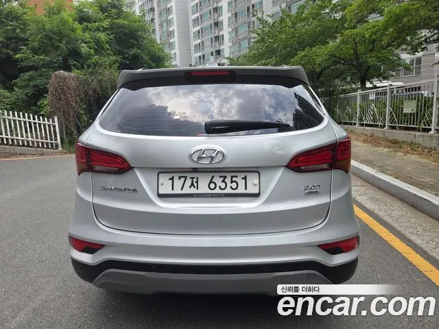 Hyundai Santafe 2017 thumb 10