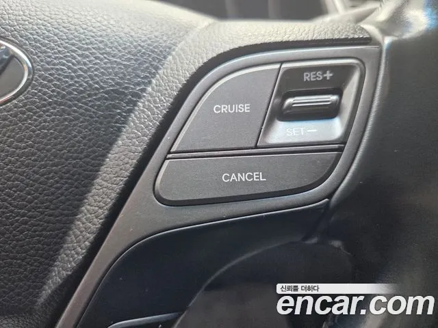Hyundai Santafe 2017 thumb 5