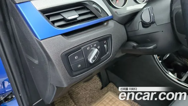 BMW X1 2017 thumb 3