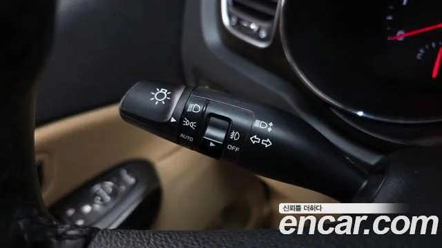Kia Carnival 2019 thumb 4