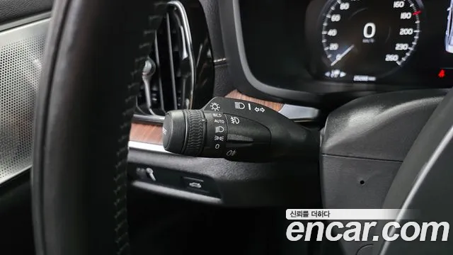 Volvo S60 2021 thumb 9