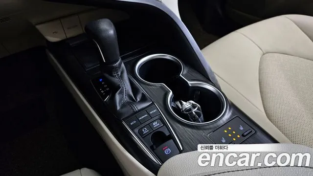 Toyota Camry 2024 thumb 12