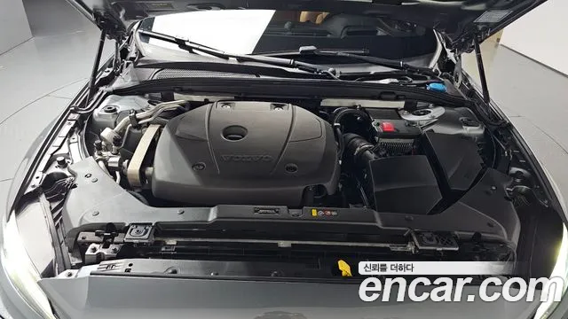 Volvo S60 2019 thumb 6