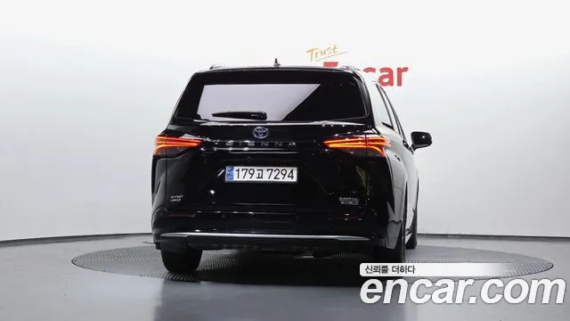 Toyota Sienna 2023 thumb 11