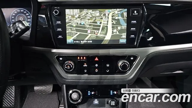 KGM Korando 2019 thumb 11