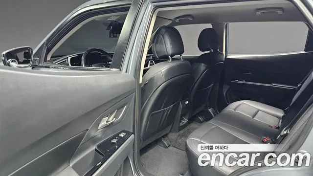 KGM Korando 2019 thumb 12