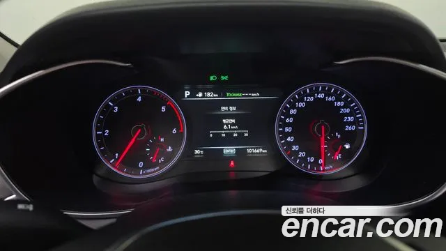 Genesis G70 2019 thumb 6