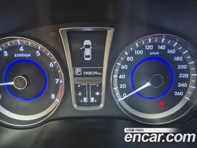 Hyundai Grandeur 2012 thumb 8