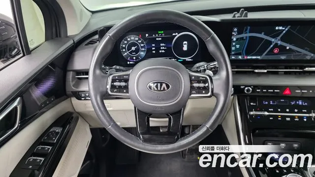 Kia Carnival 2021 thumb 3