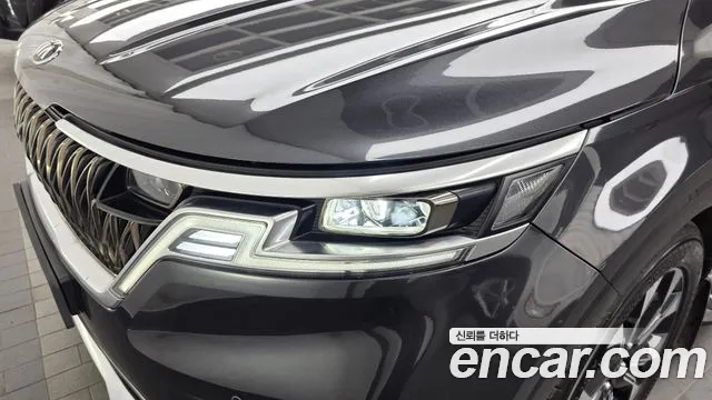 Kia Carnival 2021 thumb 4