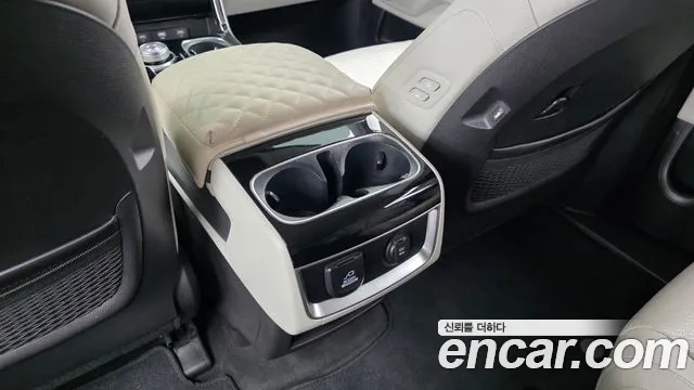 Kia Carnival 2021 thumb 9