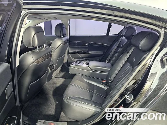 Kia K9 2015 thumb 2