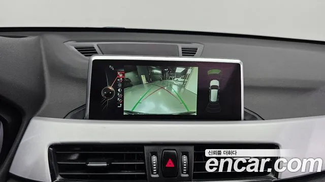 BMW X1 2016 thumb 9