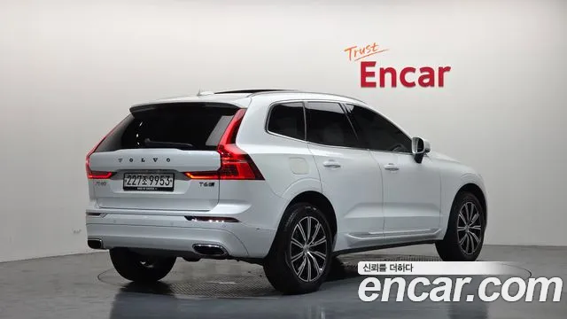 Volvo XC60 2019 thumb 7