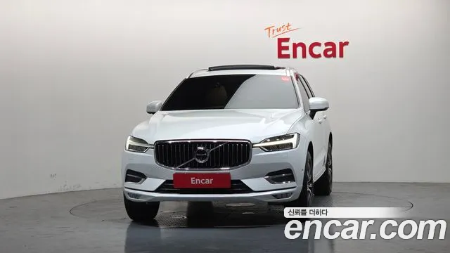 Volvo XC60 2019 thumb 3