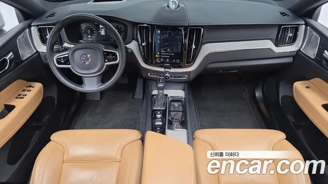 Volvo XC60 2019 thumb 10