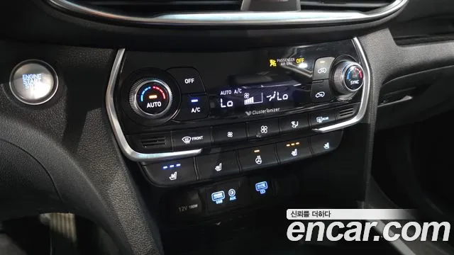Hyundai Santa Fe 2018 thumb 11