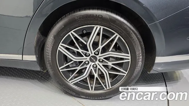 Genesis G90 2023 thumb 2
