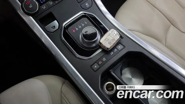 Land Rover Range Rover Evoque 2015 thumb 4