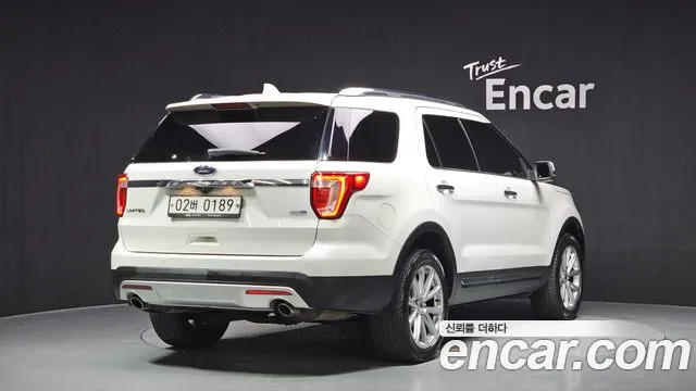 Ford Explorer 2016 thumb 7