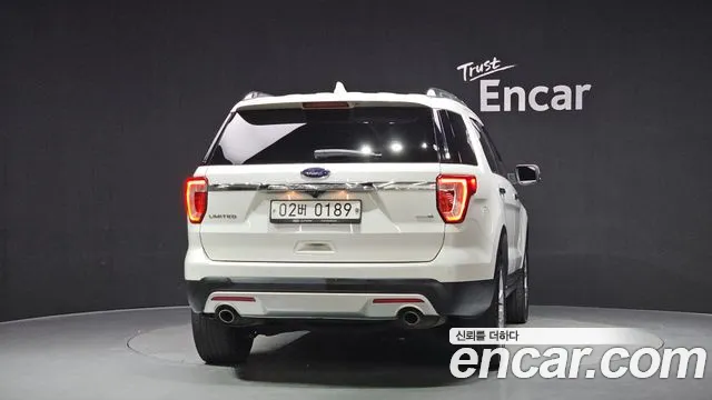 Ford Explorer 2016 thumb 12