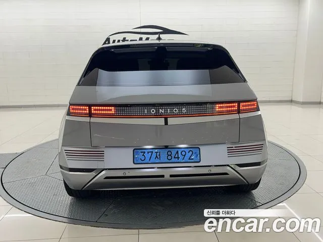 Hyundai Ioniq5 2022 thumb 3