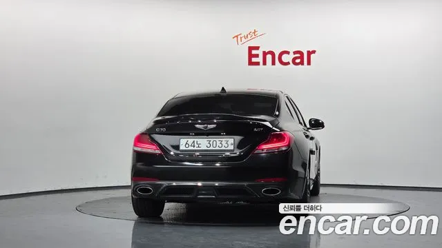Genesis G70 2019 thumb 4