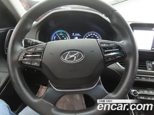 Hyundai Grandeur 2018 thumb 2