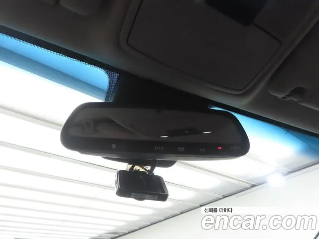 Hyundai Grandeur 2018 thumb 4
