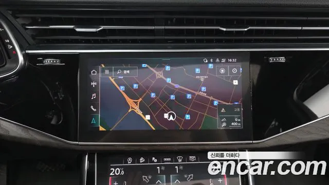 Audi Q7 2021 thumb 11