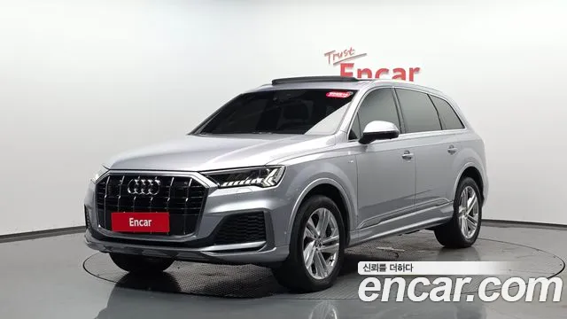 Audi Q7 2021 thumb 6