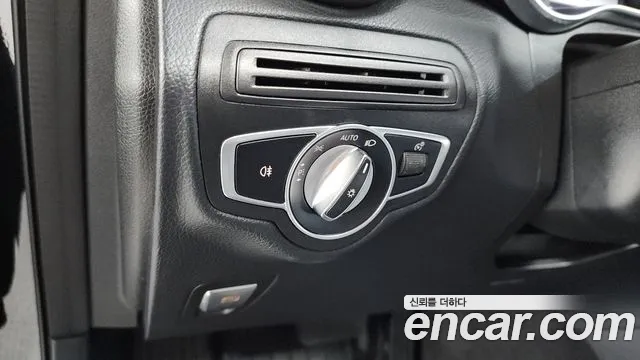 Mercedes-Benz GLC 2019 thumb 11