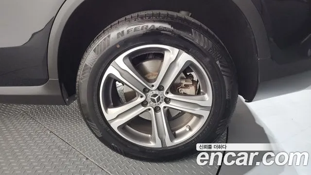 Mercedes-Benz GLC 2019 thumb 9